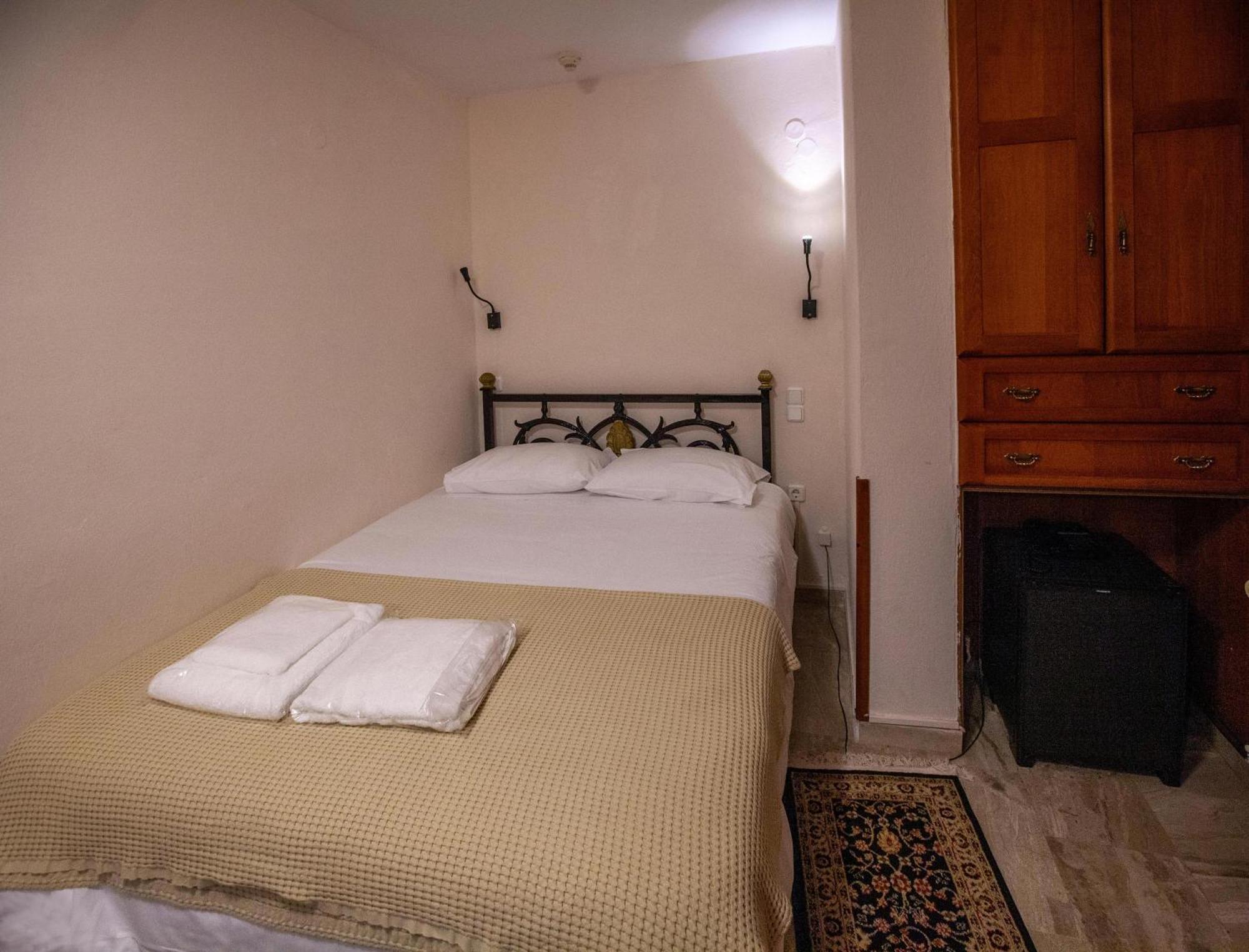 Byron Traditional Hotel Anabolu Oda fotoğraf