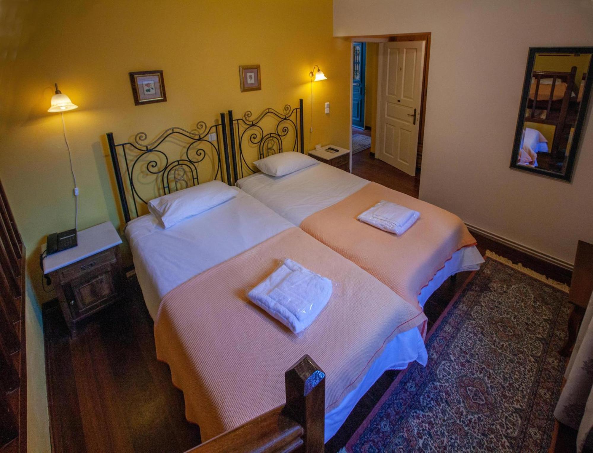 Byron Traditional Hotel Anabolu Oda fotoğraf