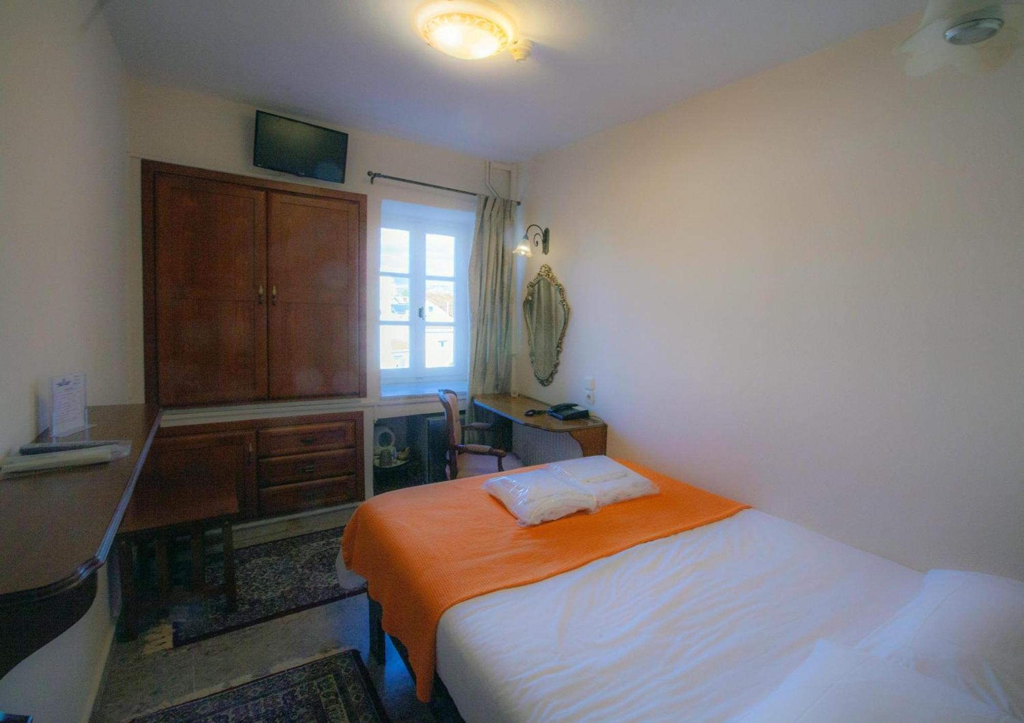 Byron Traditional Hotel Anabolu Oda fotoğraf