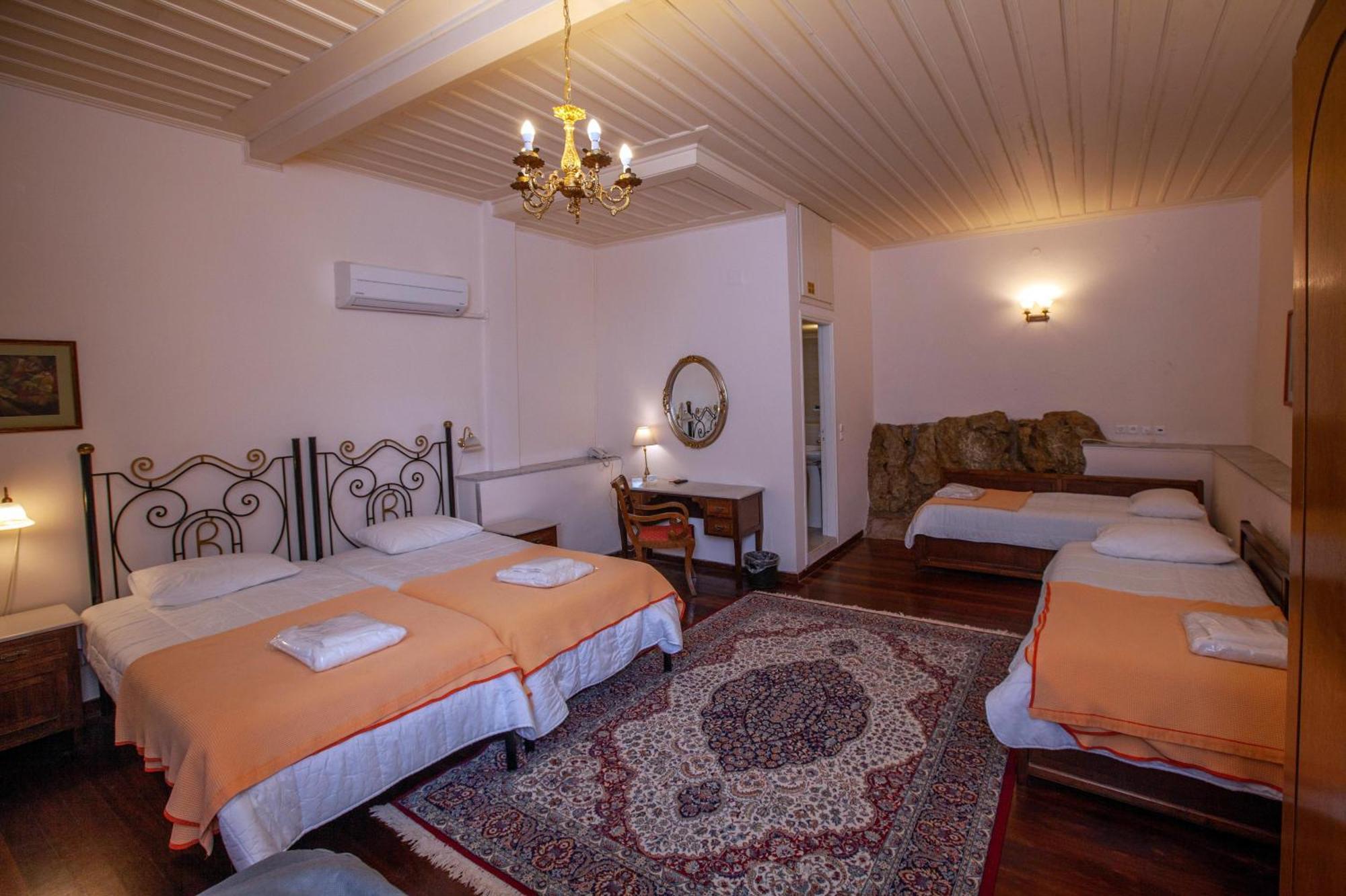 Byron Traditional Hotel Anabolu Oda fotoğraf