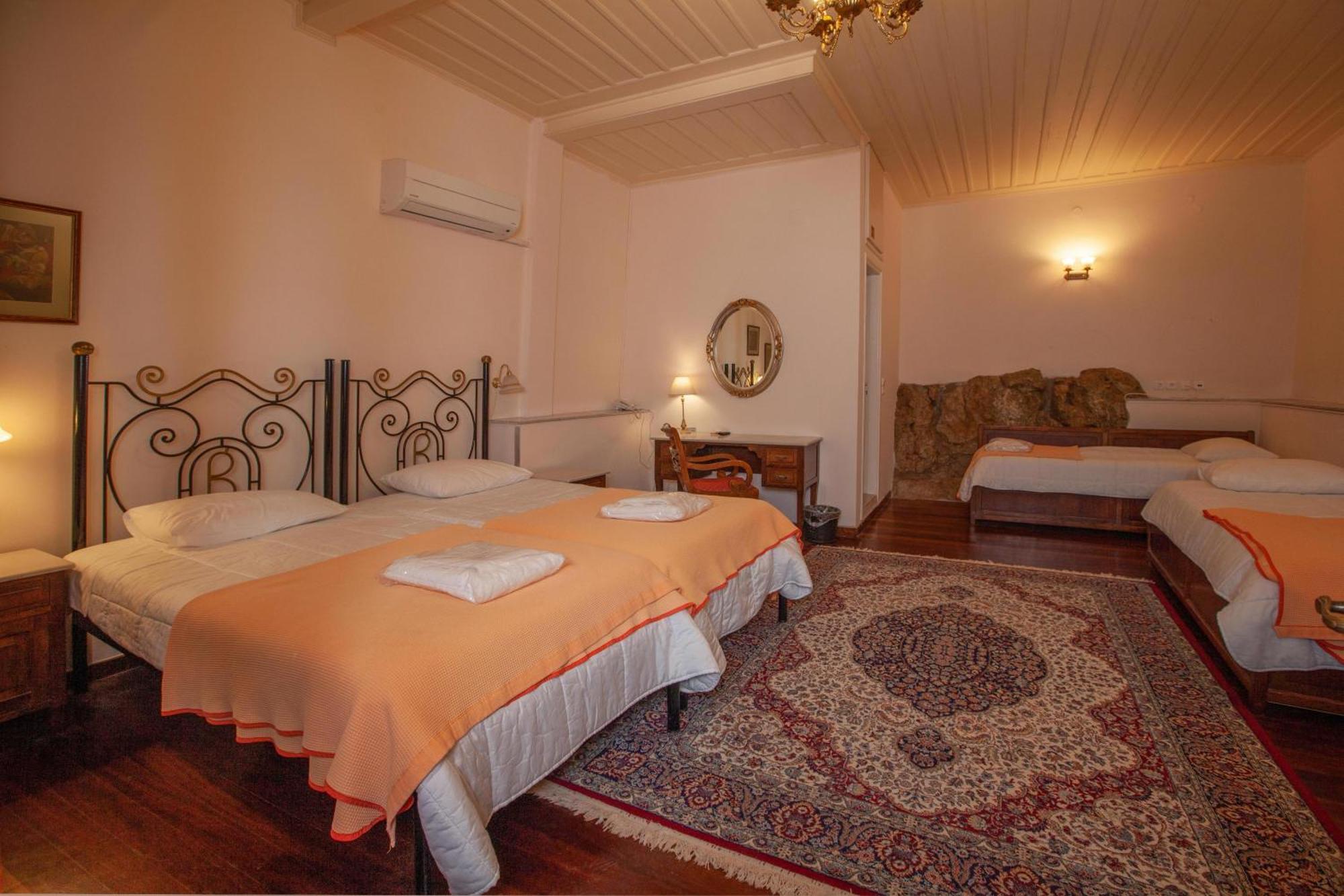 Byron Traditional Hotel Anabolu Oda fotoğraf