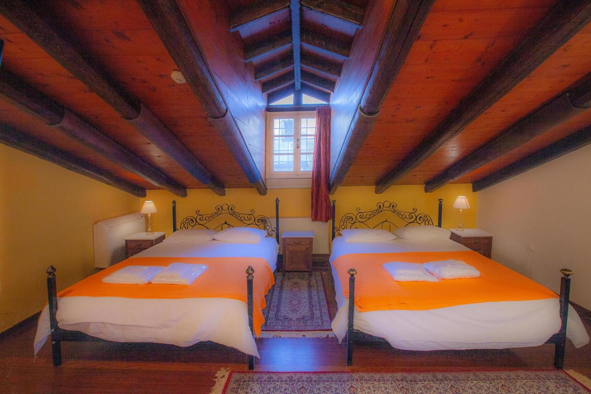 Byron Traditional Hotel Anabolu Oda fotoğraf